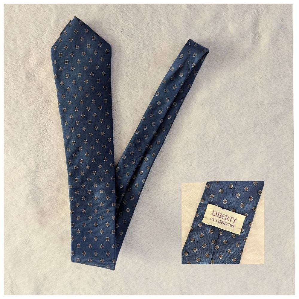 Liberty of London Vintage Blue Small Flower Silk Italian Tie